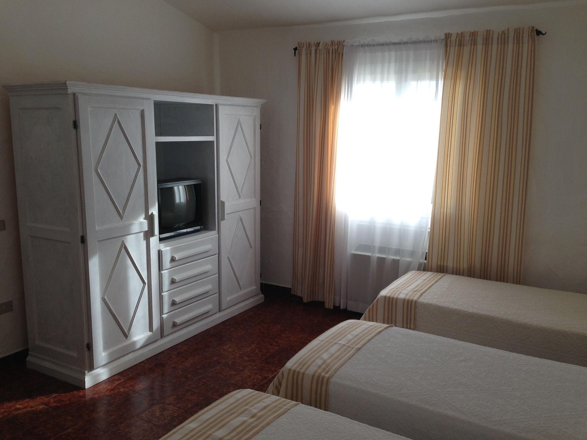 Hotel 3 Botti Baja Sardinia Ngoại thất bức ảnh