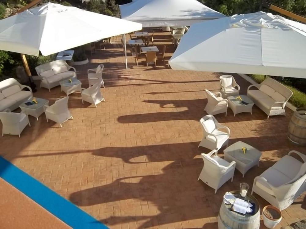 Hotel 3 Botti Baja Sardinia Ngoại thất bức ảnh