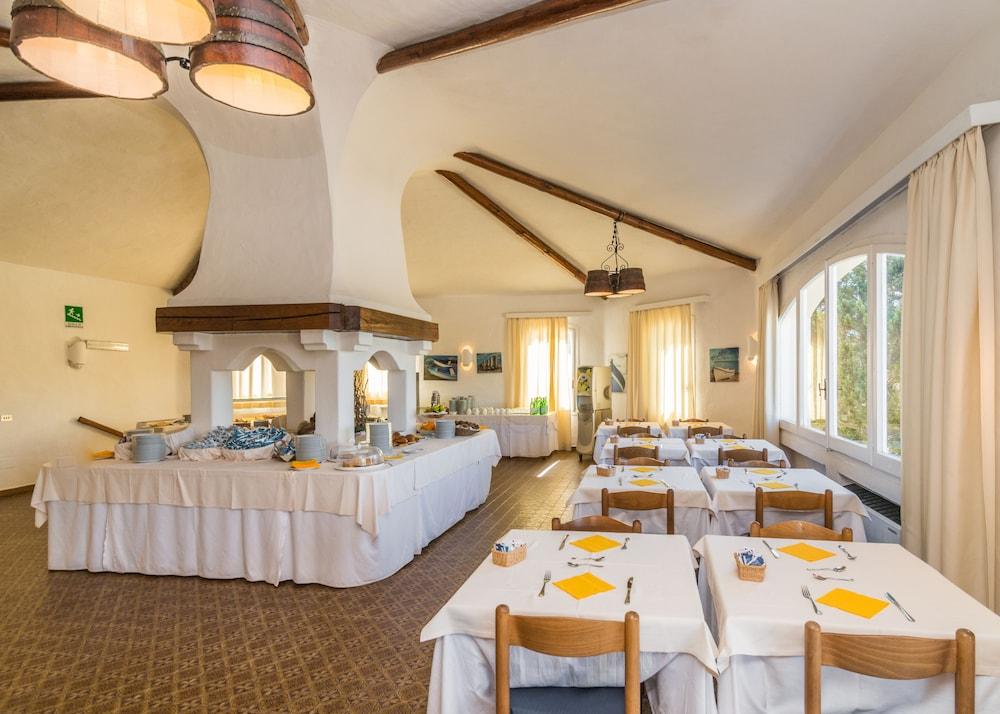 Hotel 3 Botti Baja Sardinia Ngoại thất bức ảnh