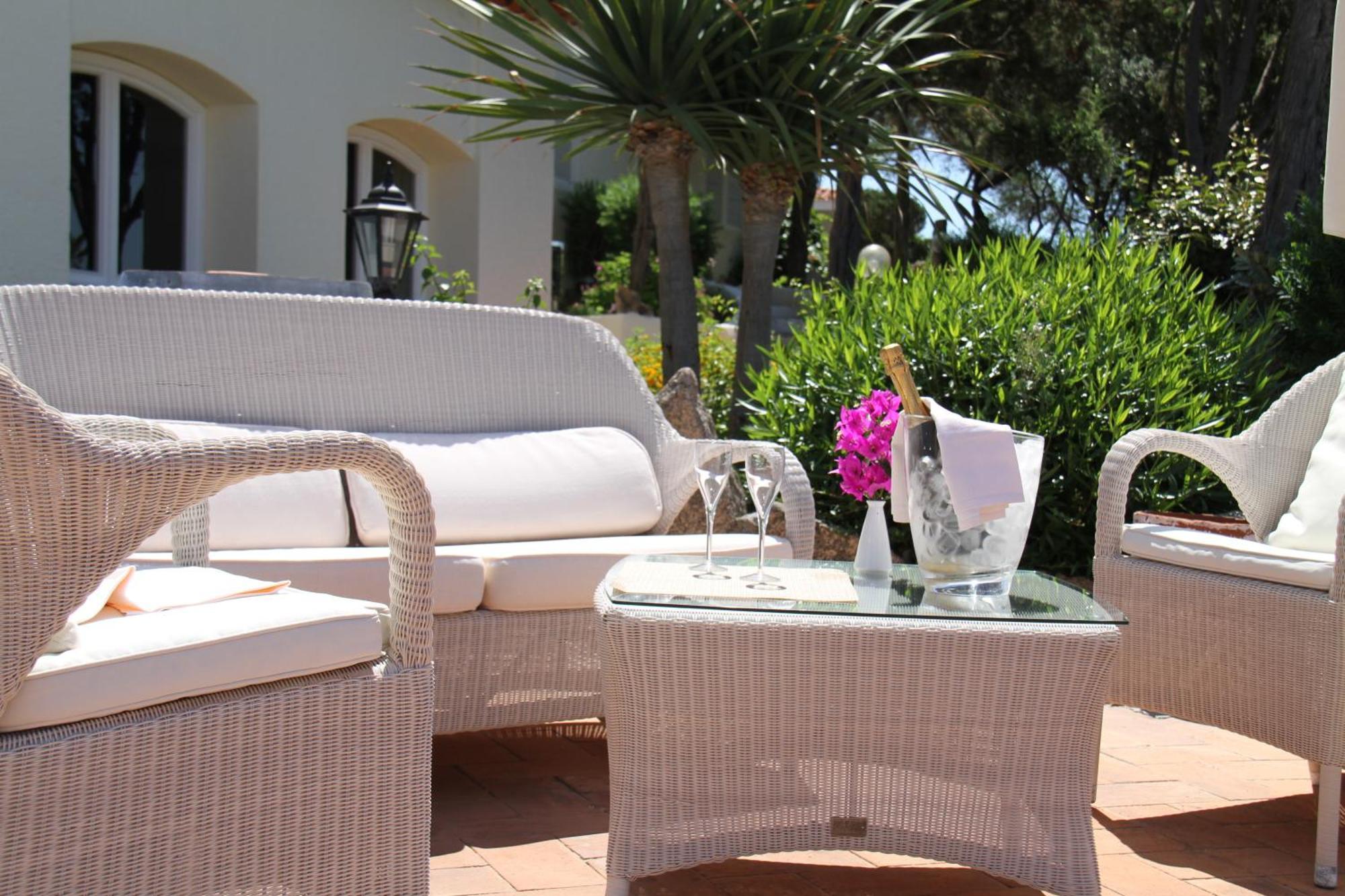 Hotel 3 Botti Baja Sardinia Ngoại thất bức ảnh